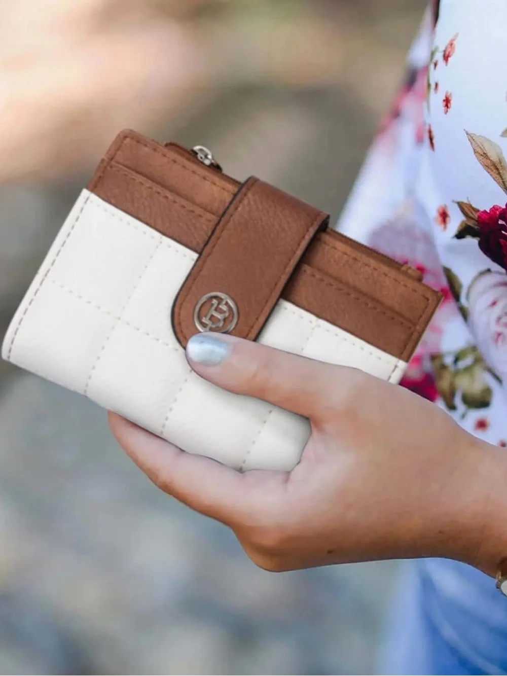 Bostanten Luna Quilted Classic Two-Tone Wallet - Brown & Cream, Faux Leather-NEW